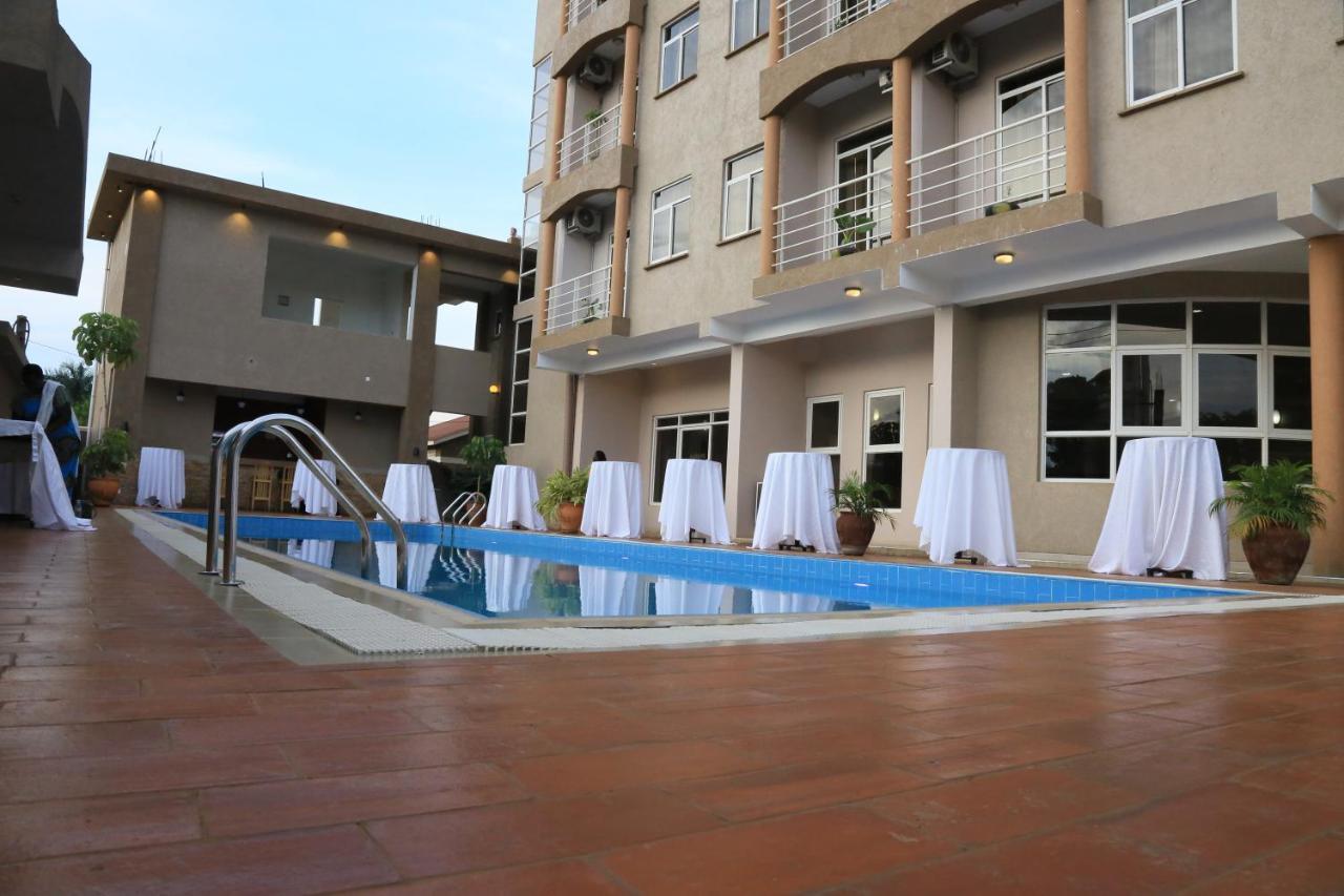 Hotel 7 Seasons Ентебе Екстериор снимка