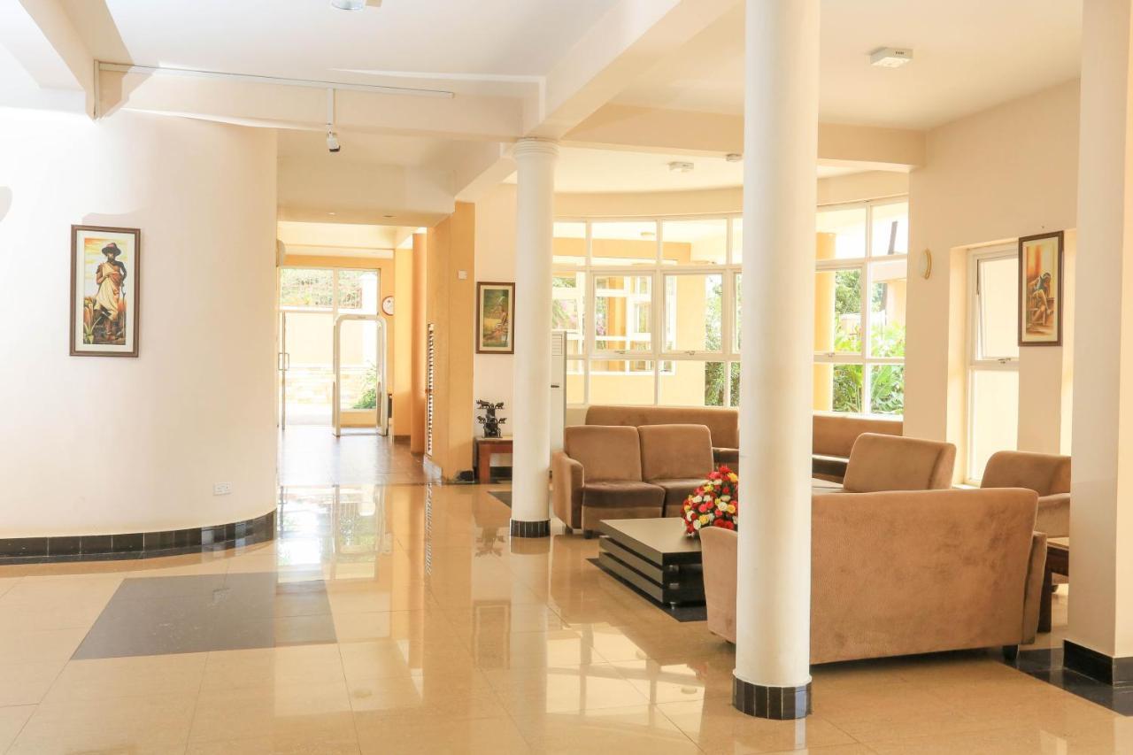 Hotel 7 Seasons Ентебе Екстериор снимка